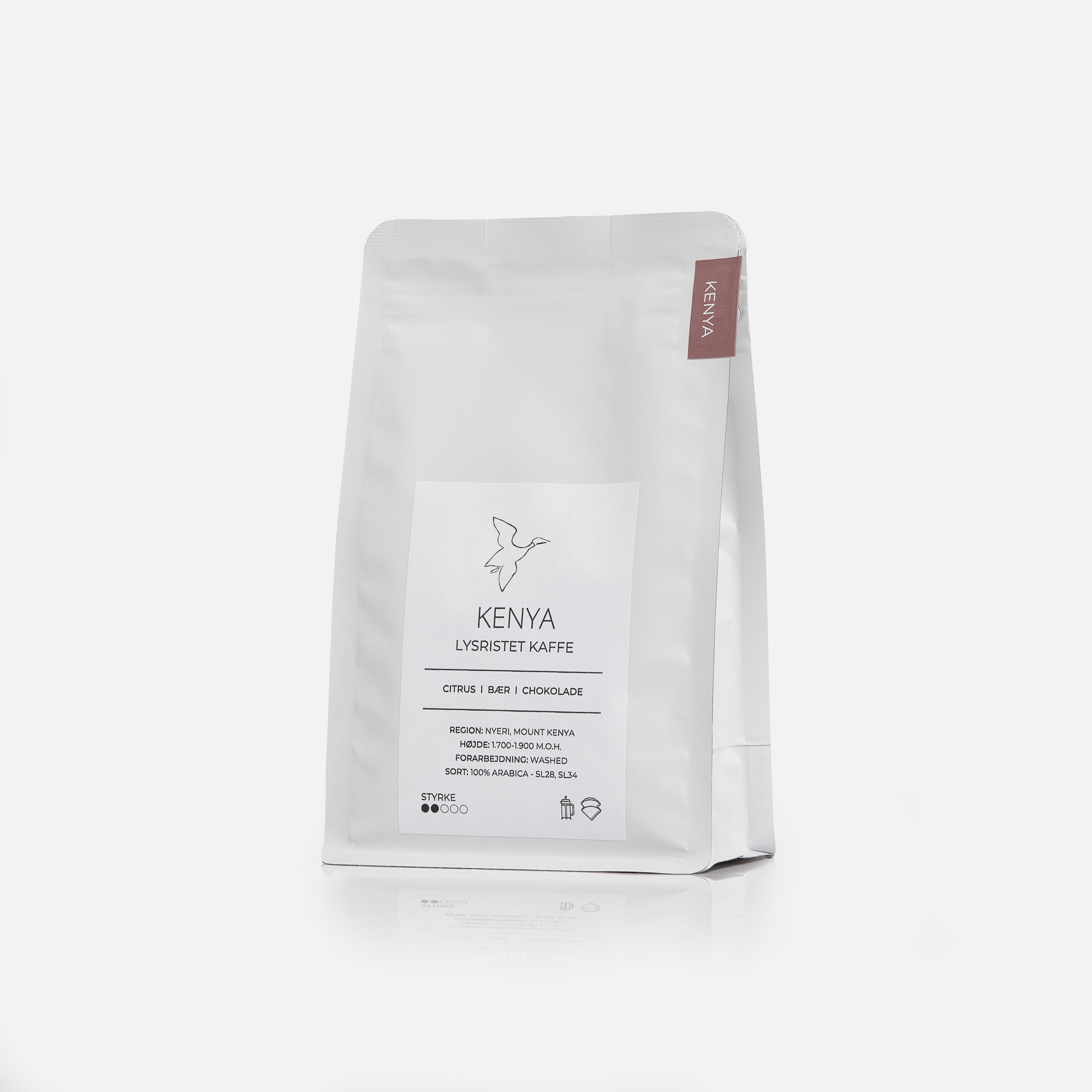 Friskristet lysristet Kenya kaffe fra Nyeri 250g i hvid kaffepose fra GITZ COFFEE med noter af citrus, bær og chokolade