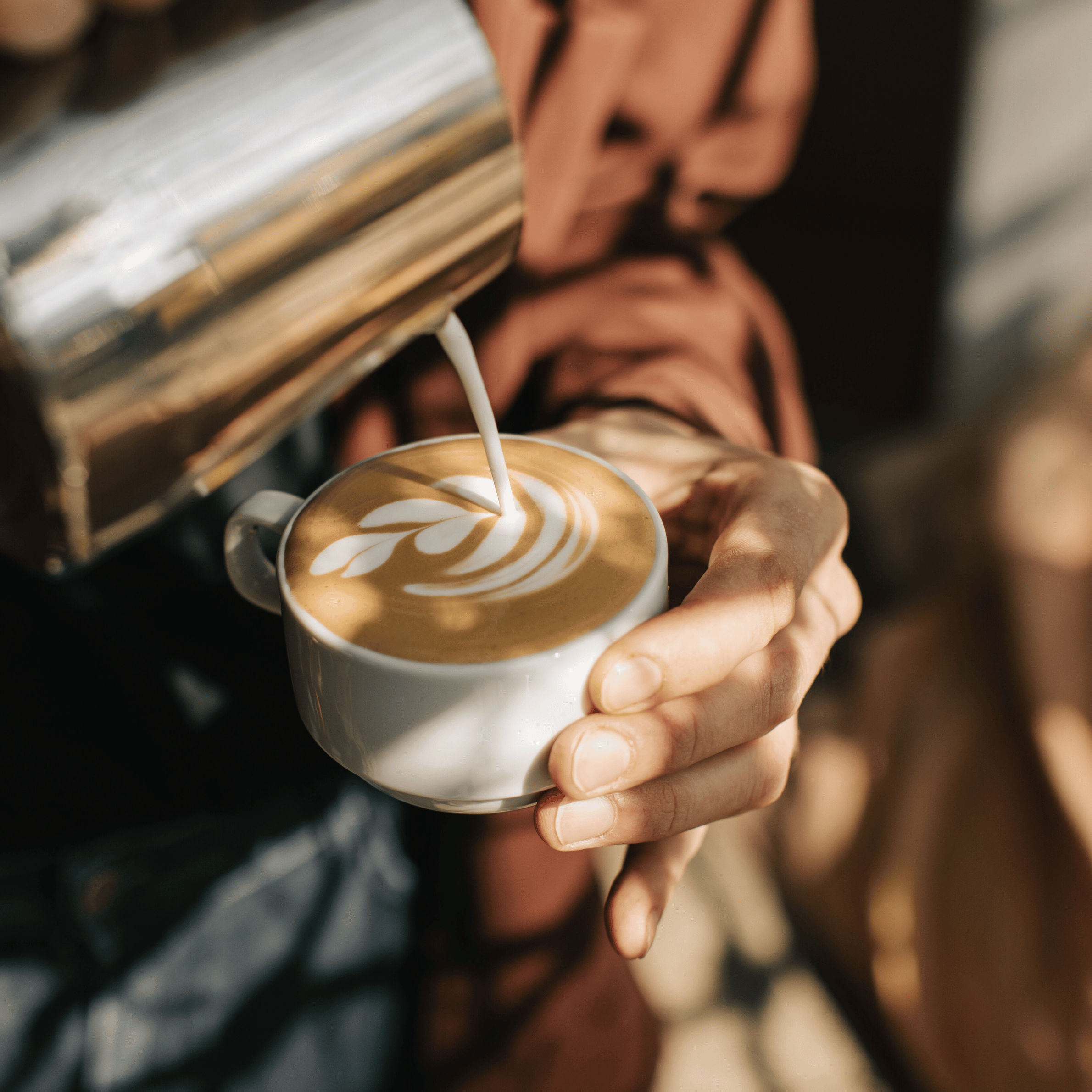 Kaffe drukket på forskellige tidspunkter af dagen i forhold til energi og koffein