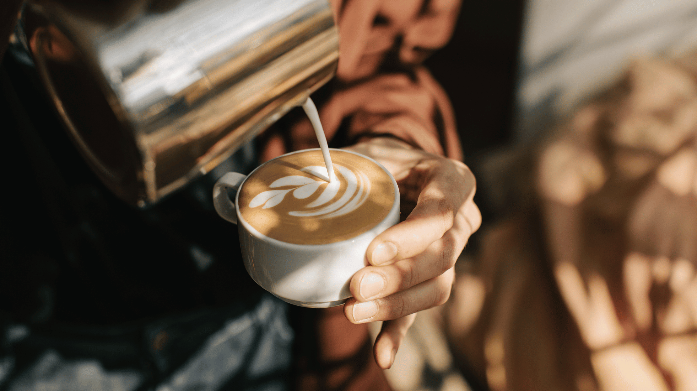 Kaffe drukket på forskellige tidspunkter af dagen i forhold til energi og koffein