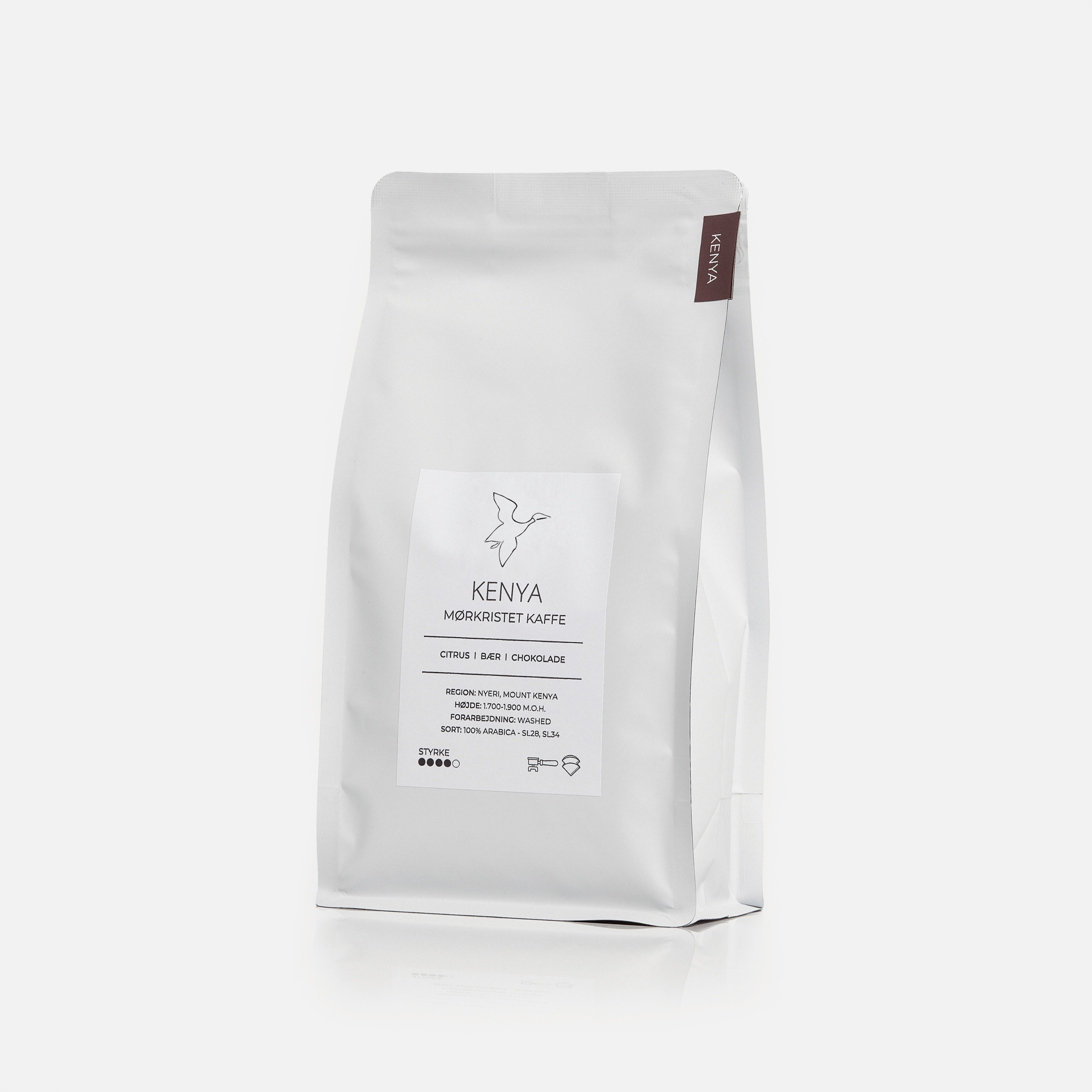 Friskristet mørkristet Kenya kaffe fra Nyeri 500g i hvid kaffepose fra GITZ COFFEE med noter af citrus, bær og chokolade